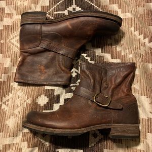 Frye Women’s Veronica Bootie in Redwood Size 10